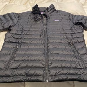 Patagonia men’s large down jacket